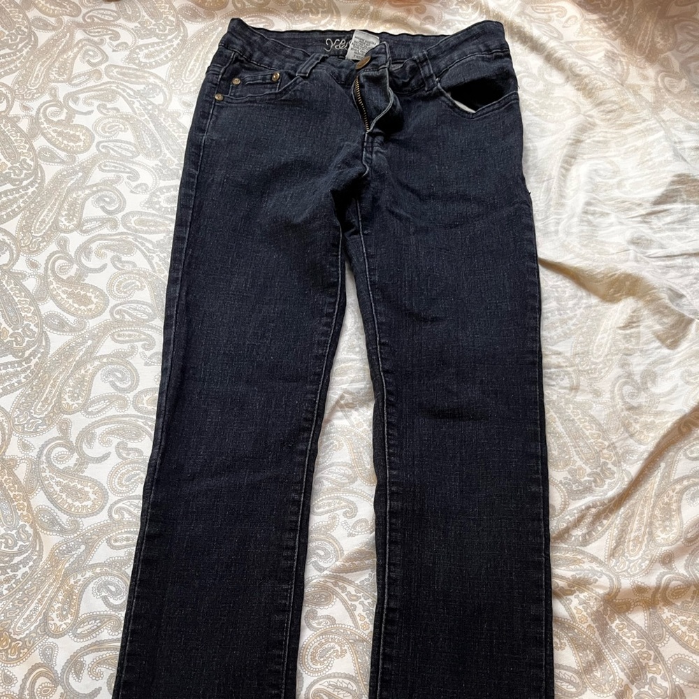 dark blue jeans